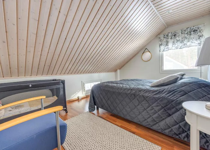 Taehtisara A - Ulkoporeammeella Lisaemaksullinen Semesterbostad *