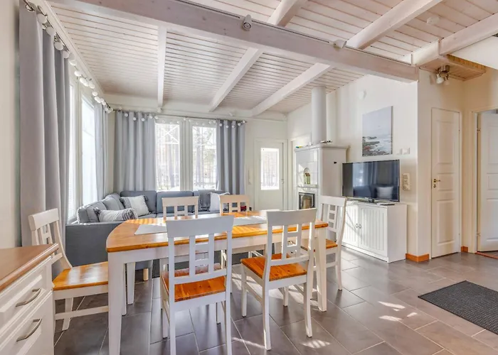 Taehtisara A - Ulkoporeammeella Lisaemaksullinen Semesterbostad *